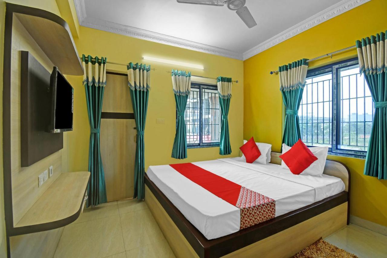 Oyo Flagship 84655 S S Guest House Колката Екстериор снимка